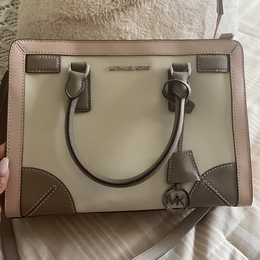Michael Kors - Color Ecru / Ballet / Dark Taupe - Picture 1 of 3